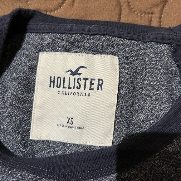 Holister like  new long sleeve T -shirt - Picture 3 of 4